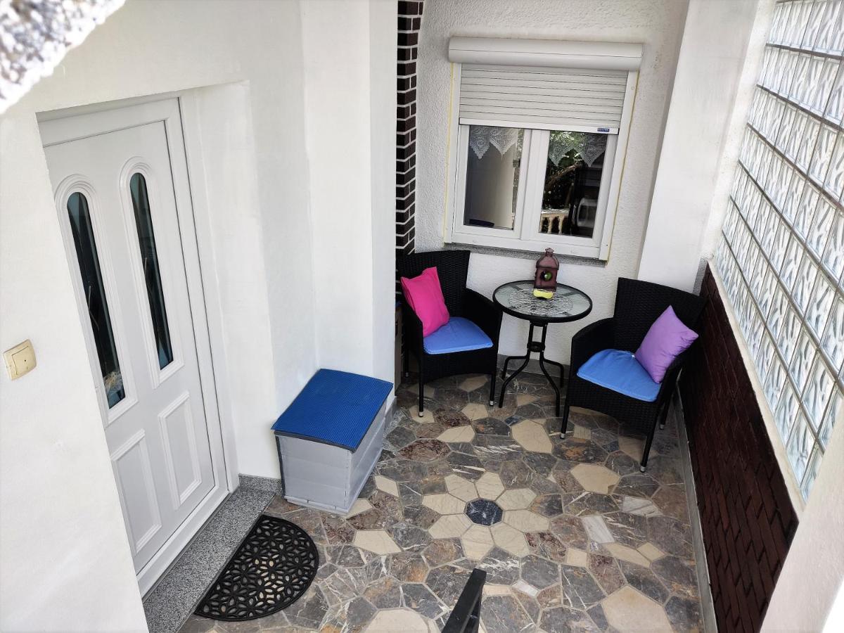 Apartments Ema Crikvenica Exterior photo