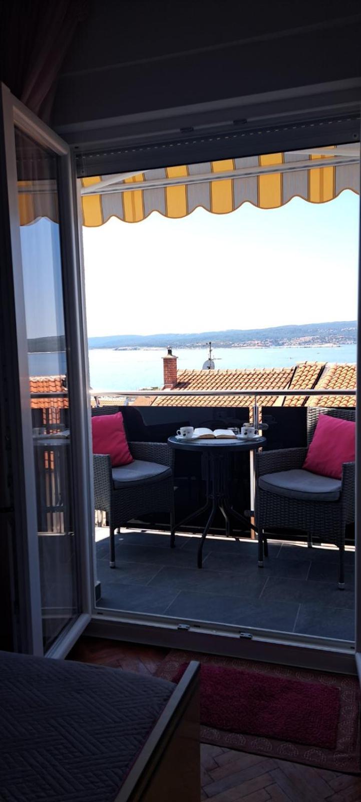 Apartments Ema Crikvenica Exterior photo