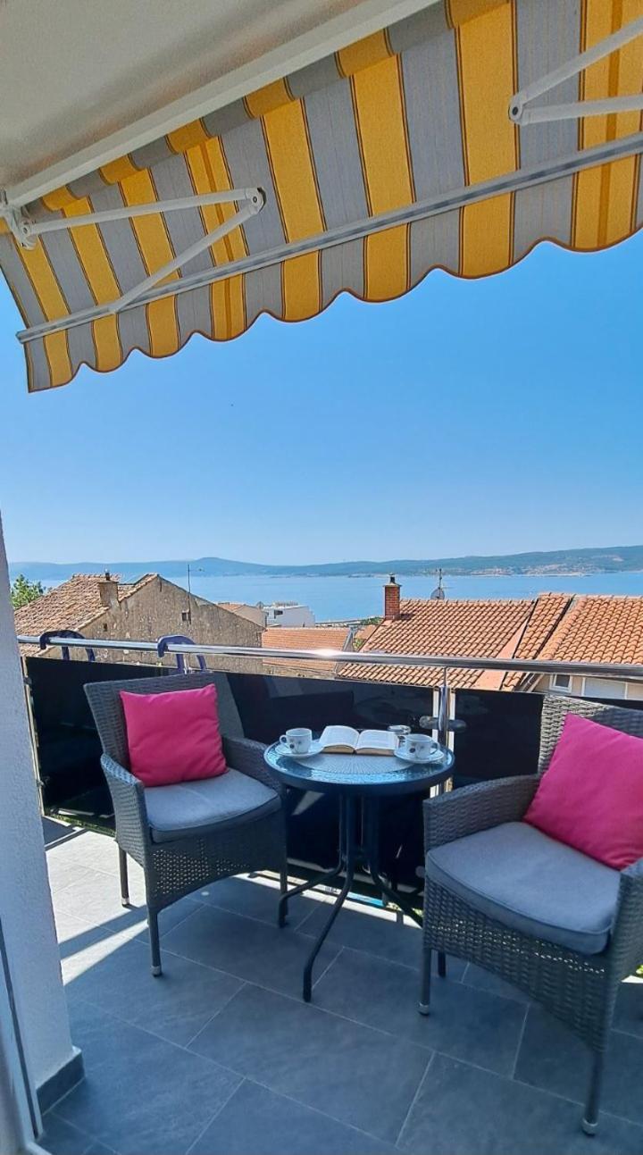 Apartments Ema Crikvenica Exterior photo
