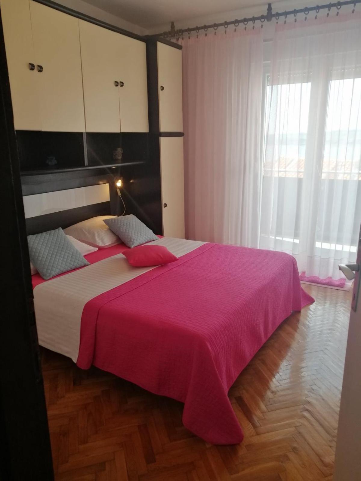 Apartments Ema Crikvenica Exterior photo