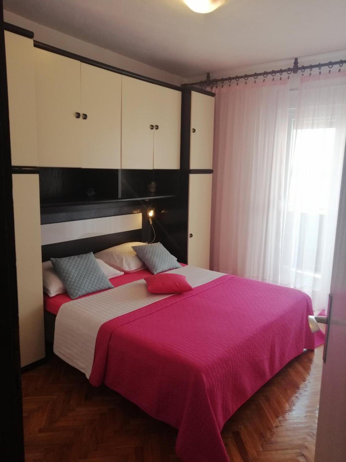 Apartments Ema Crikvenica Exterior photo