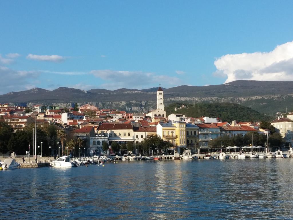 Apartments Ema Crikvenica Exterior photo