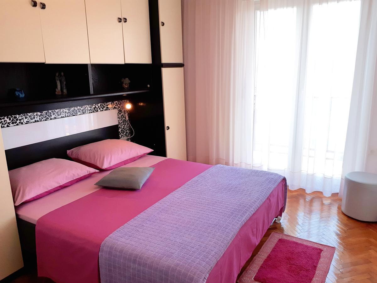 Apartments Ema Crikvenica Exterior photo